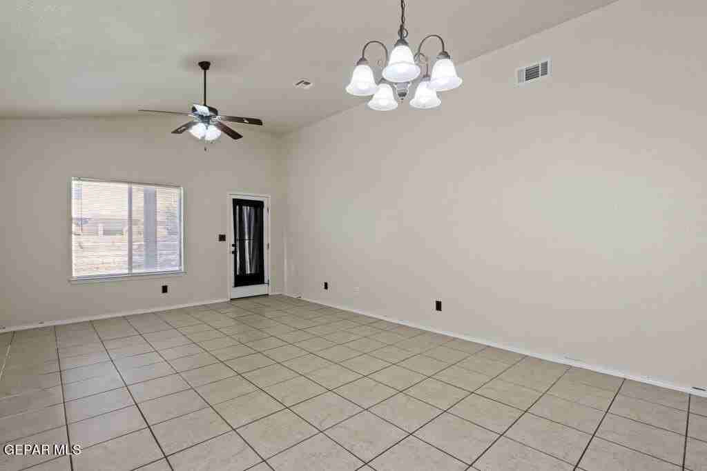 14685 Holsteiner Ct - Photo 5 of 41