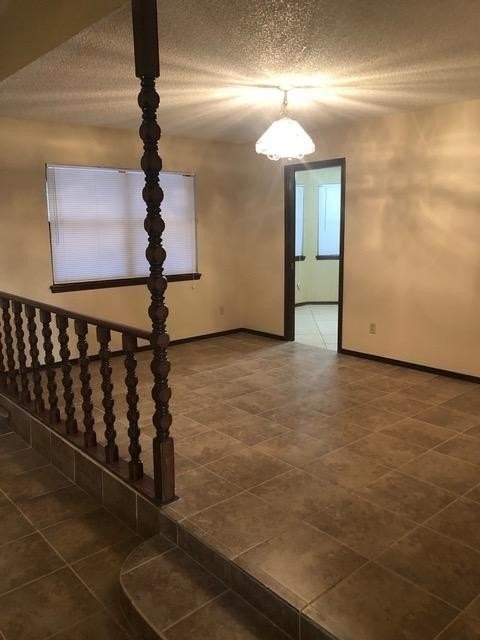 744 Cresta Mira Dr - Photo 6 of 16
