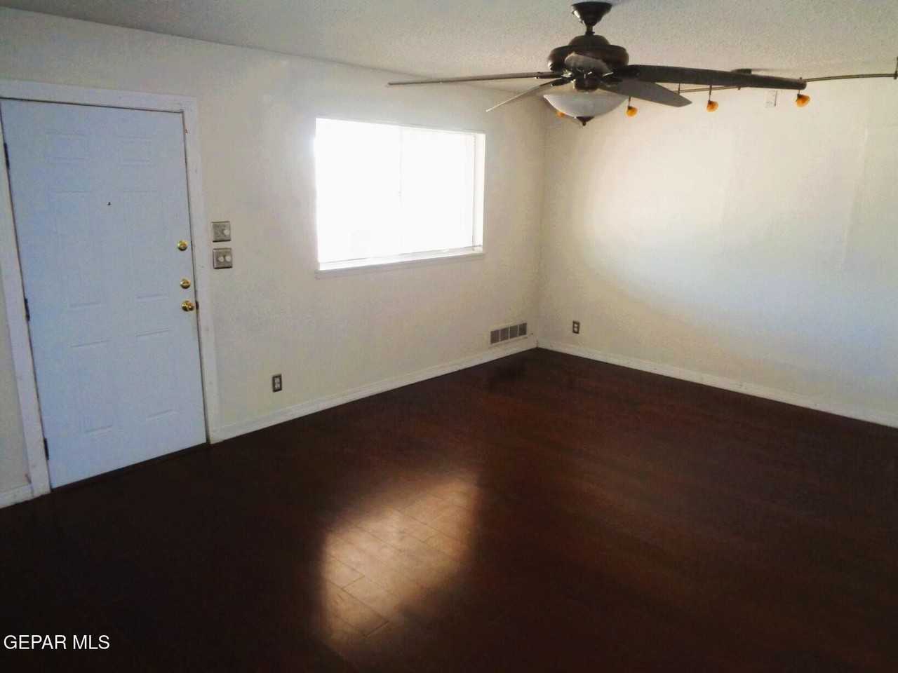 5120 Antonio Ave - Photo 2 of 24