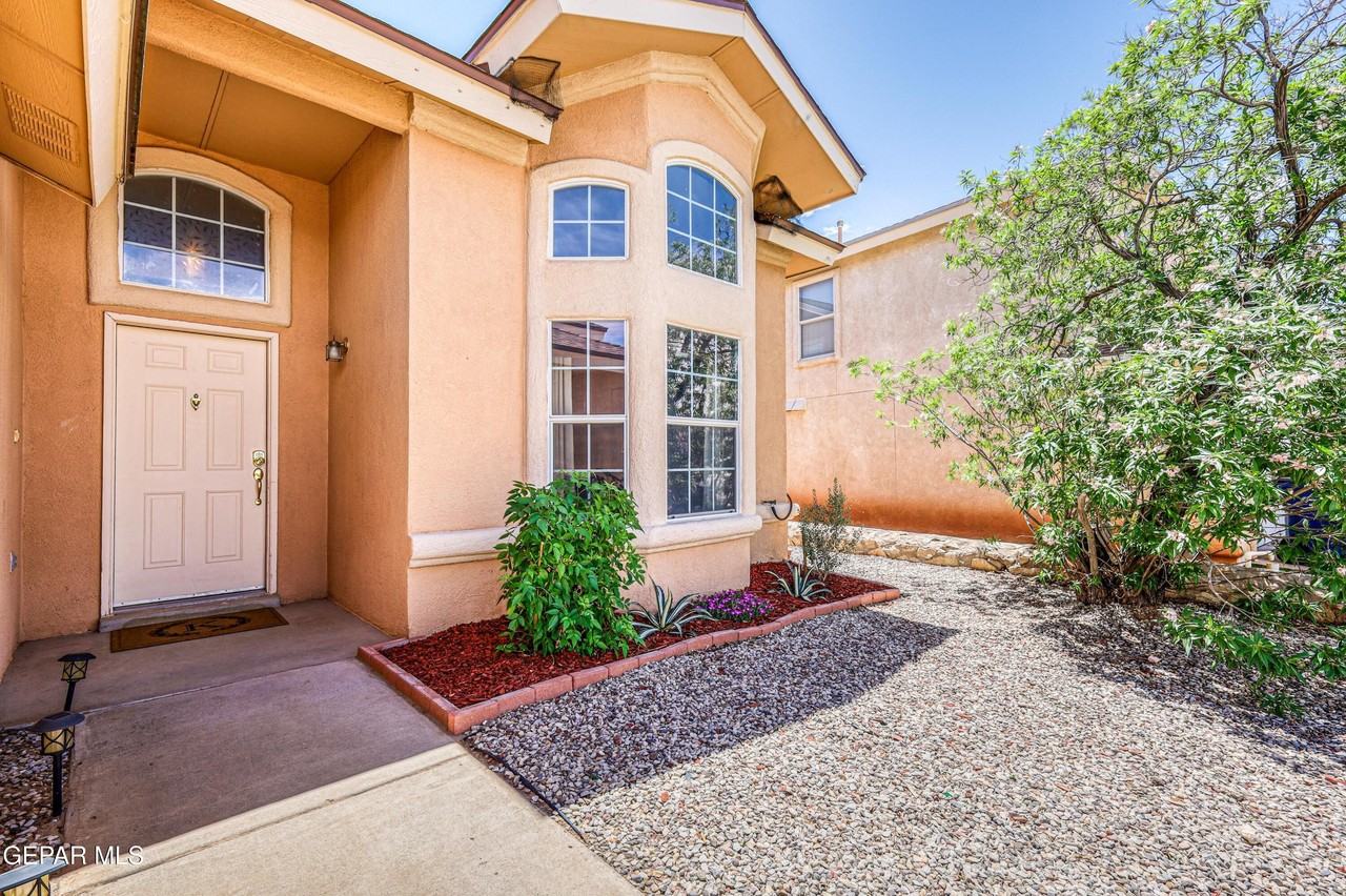 12748 Tierra Pueblo - Photo 3 of 50