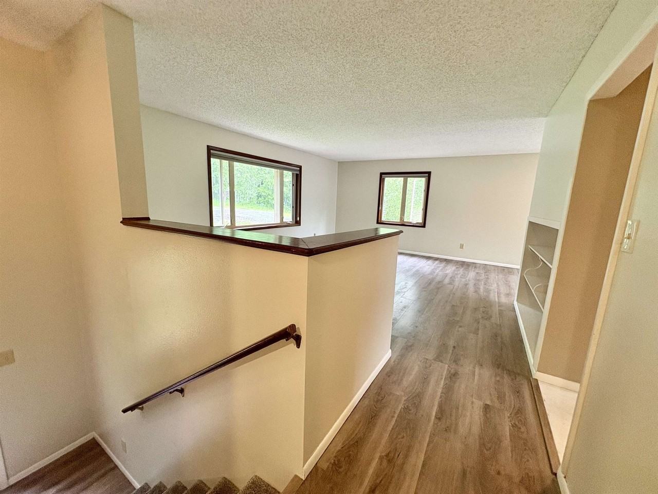 1309 Overhill Dr - Photo 7 of 29