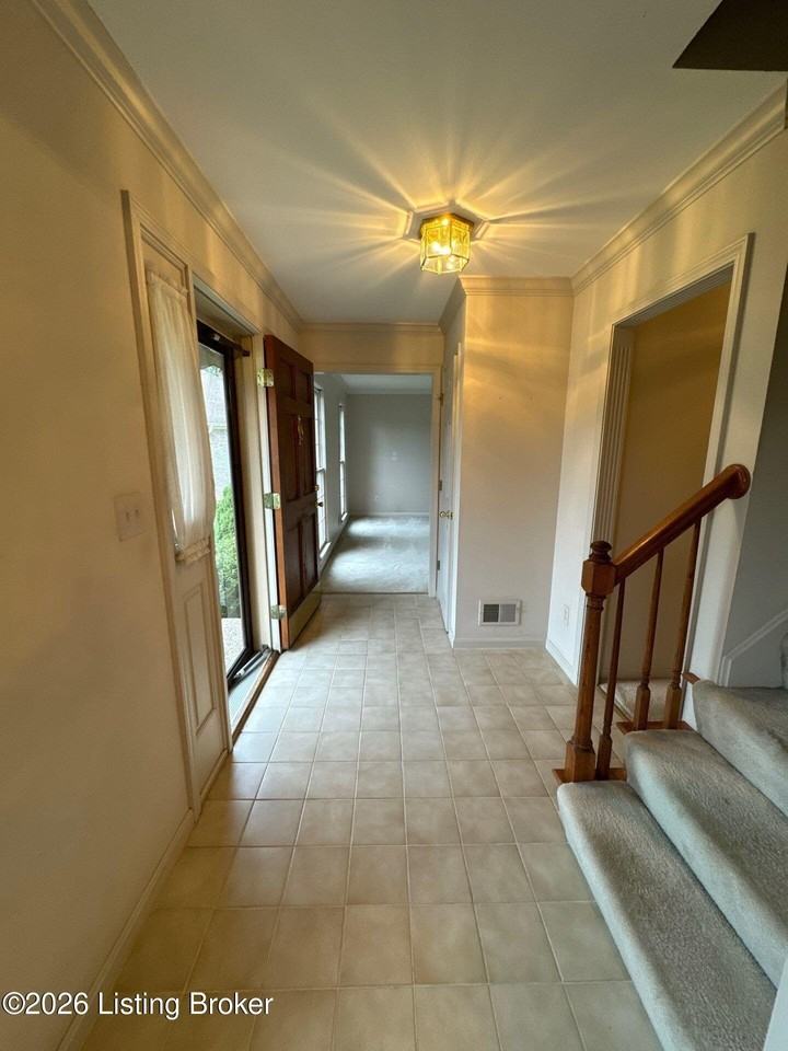 10985 Eagles Cove Dr - Photo 4 of 31
