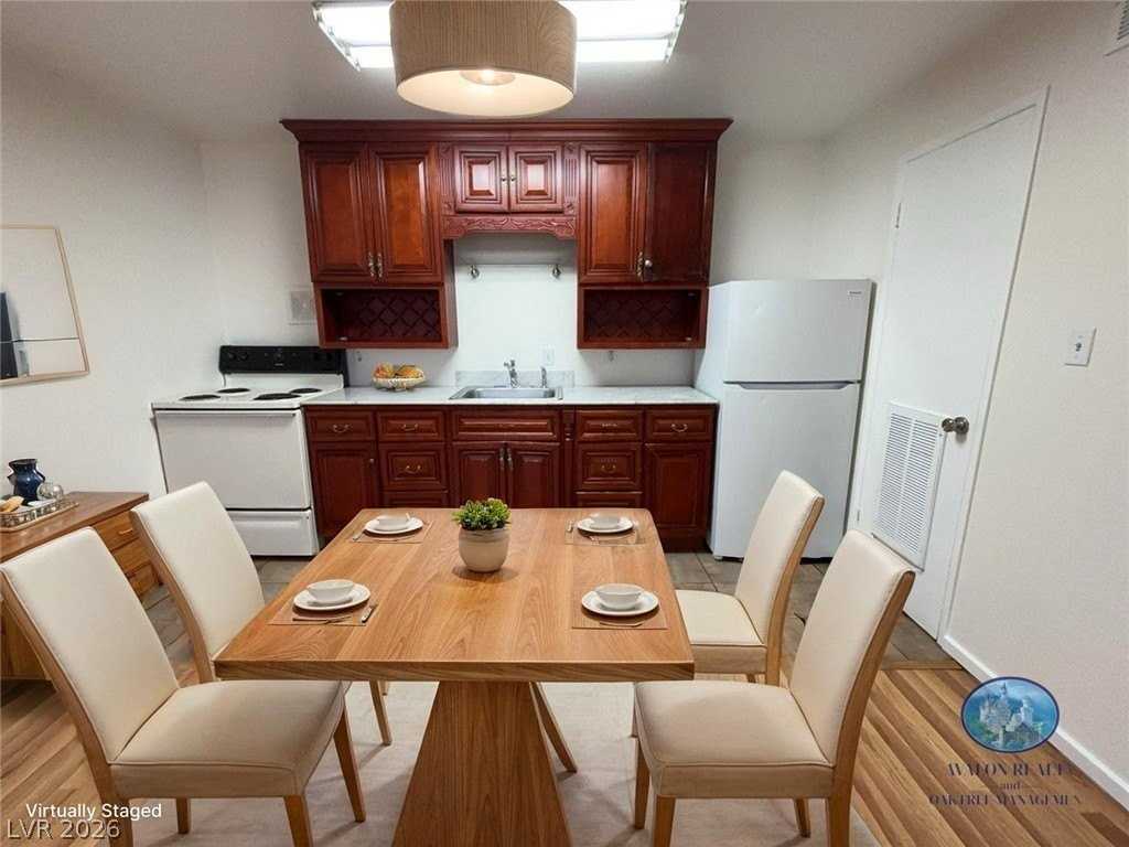 3726 Hazelwood St #24 - Photo 7 of 10