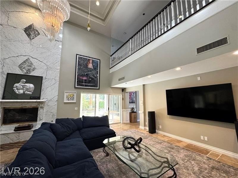 3160 Bel Air Dr - Photo 5 of 40