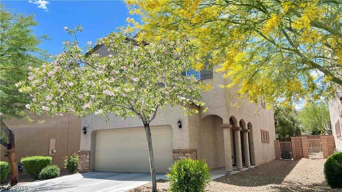 2853 Glass Vine Ct - Photo 2 of 23