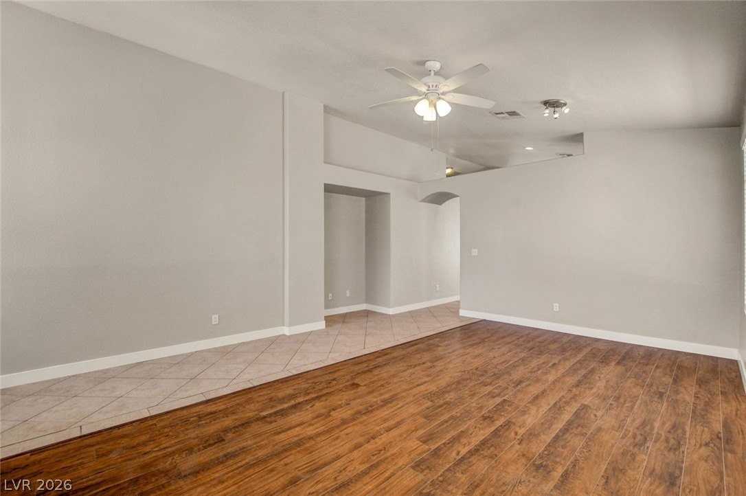 980 Sand Coral Dr - Photo 7 of 43