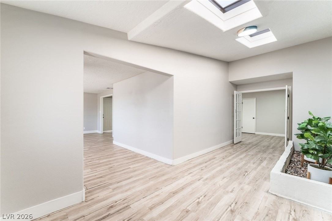 2129 N Michael Way - Photo 5 of 44