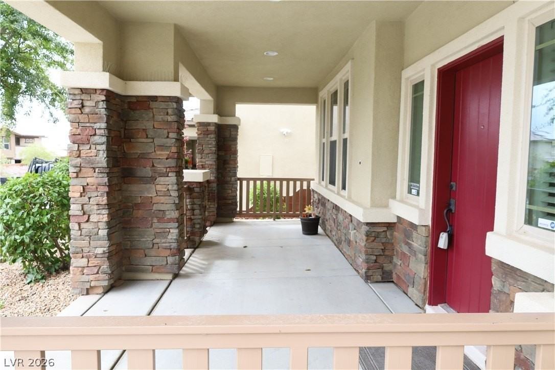 5469 Atrium Woods Ln - Photo 3 of 40