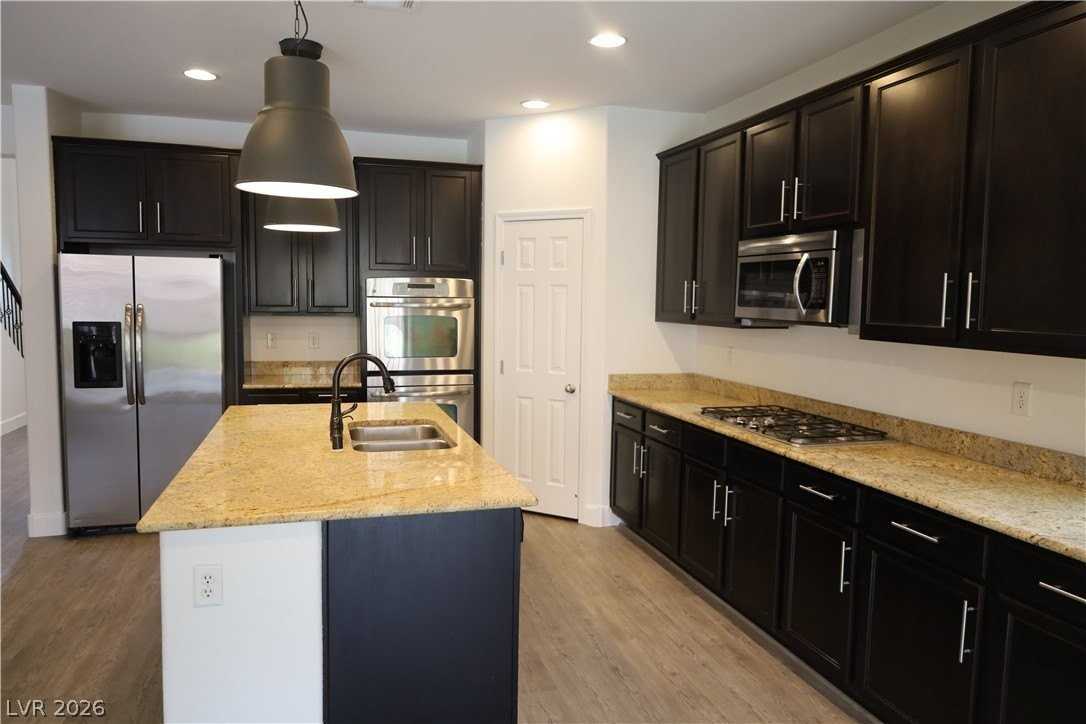 5469 Atrium Woods Ln - Photo 6 of 40