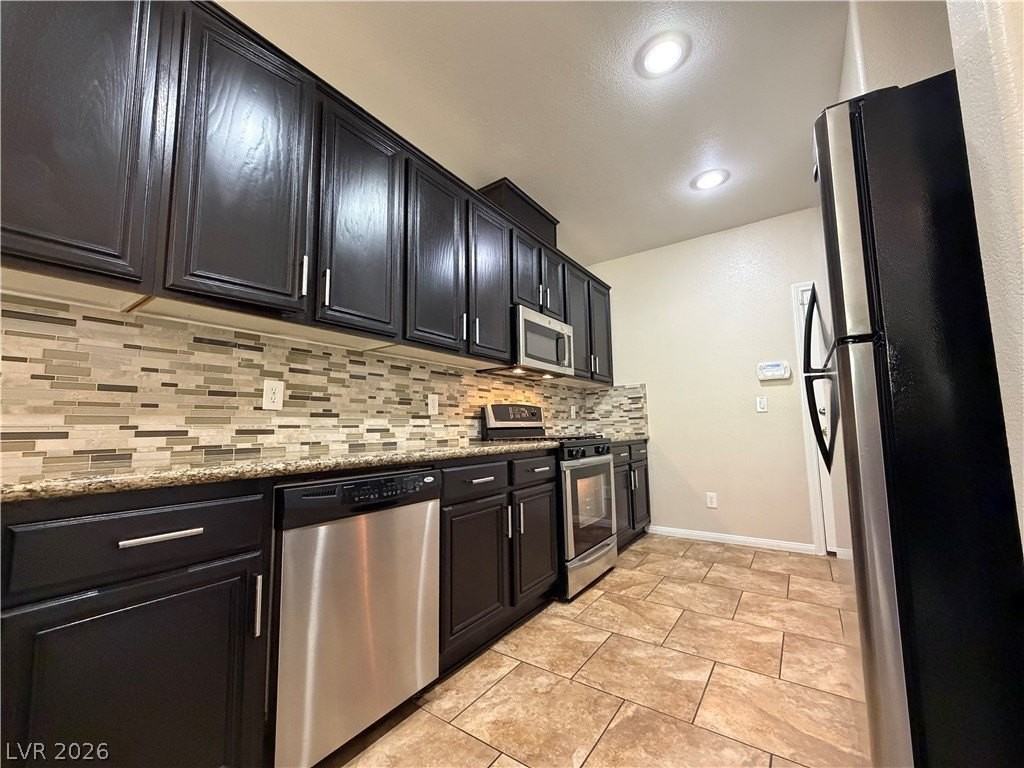 8361 Spruce Bay Ave - Photo 5 of 28