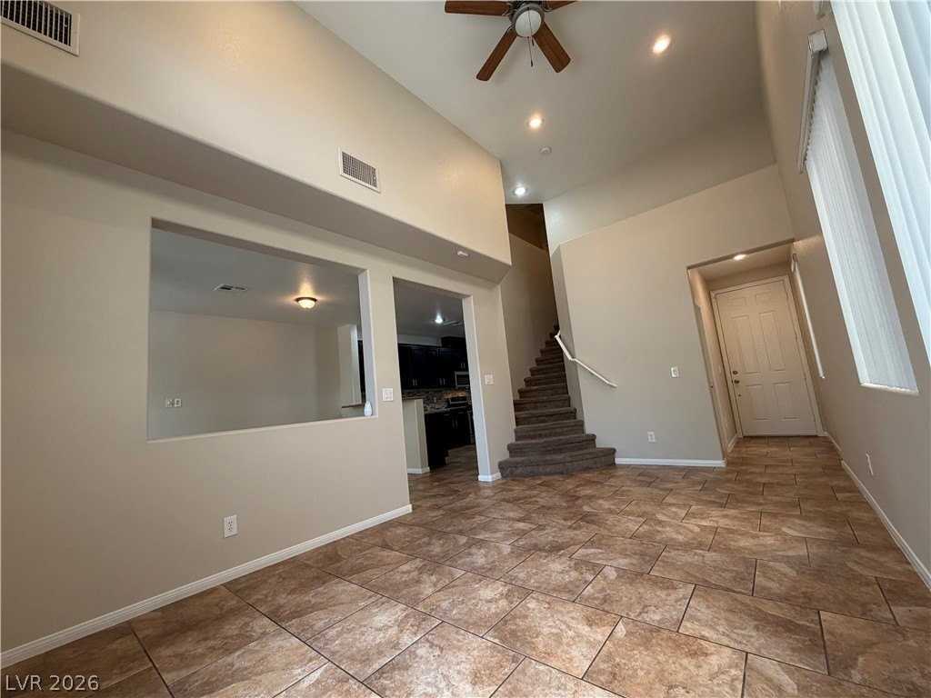 8361 Spruce Bay Ave - Photo 6 of 28