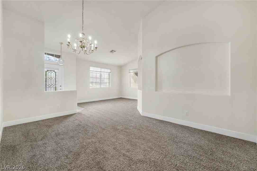 1299 Echo Creek St - Photo 5 of 27