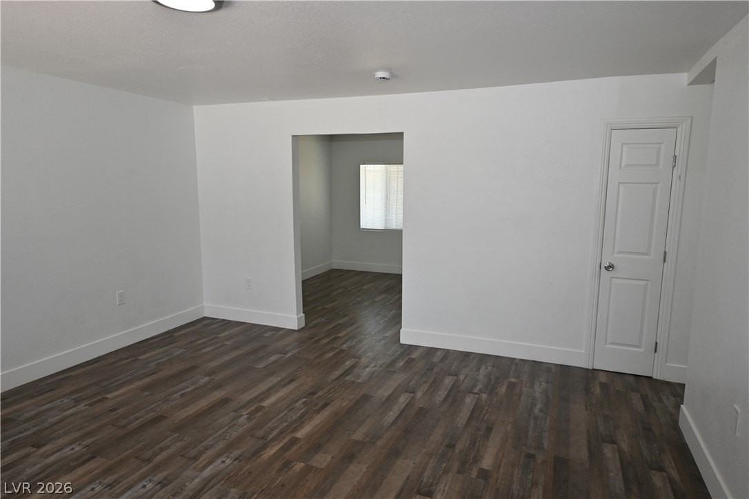 1007 C St #1 - Photo 5 of 27