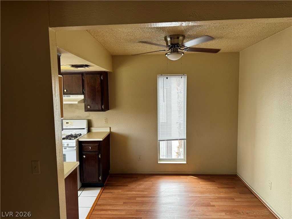 1405 Vegas Valley Dr #112 - Photo 3 of 8