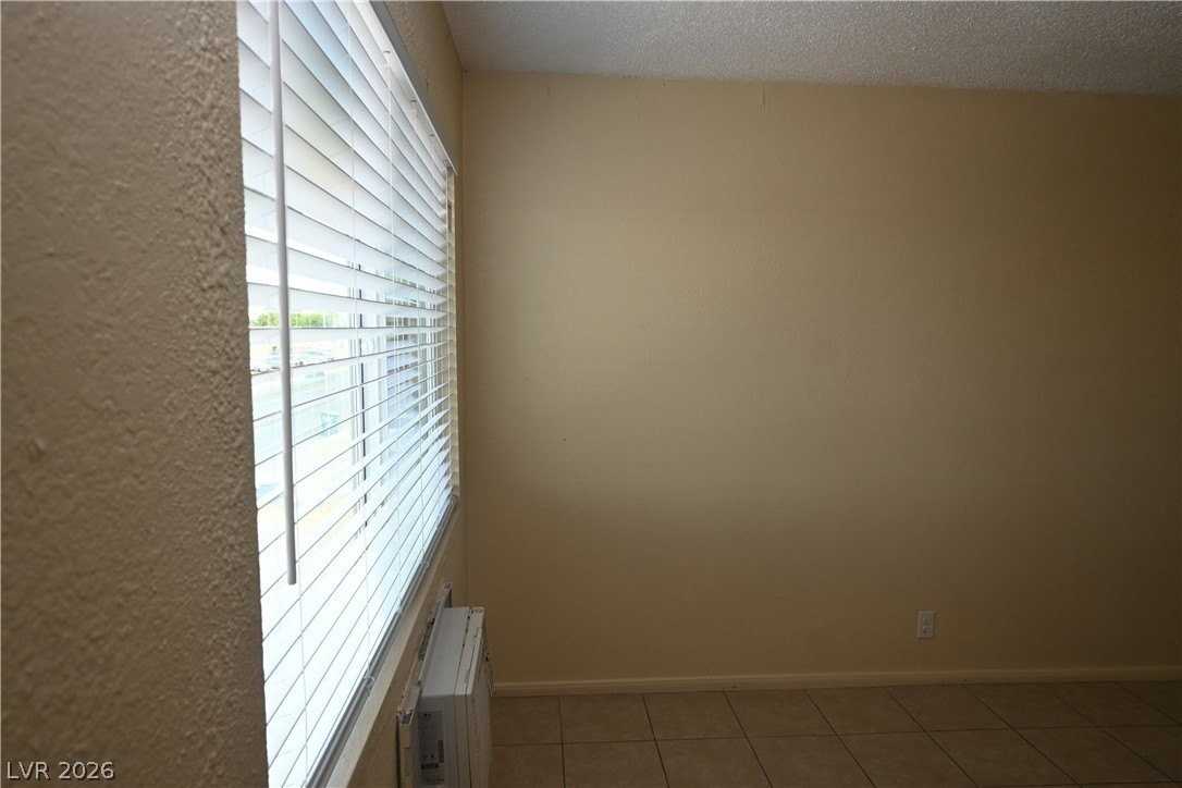 3021 E Carey Ave #4 - Photo 2 of 9