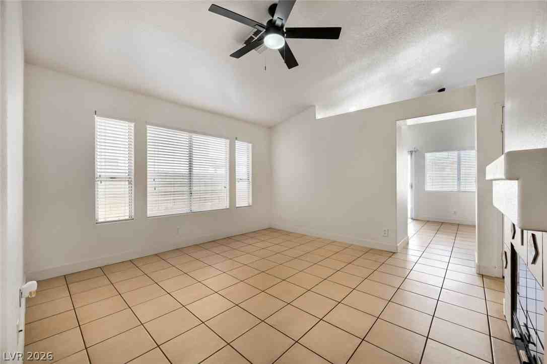 5737 Grand Entries Dr - Photo 2 of 17