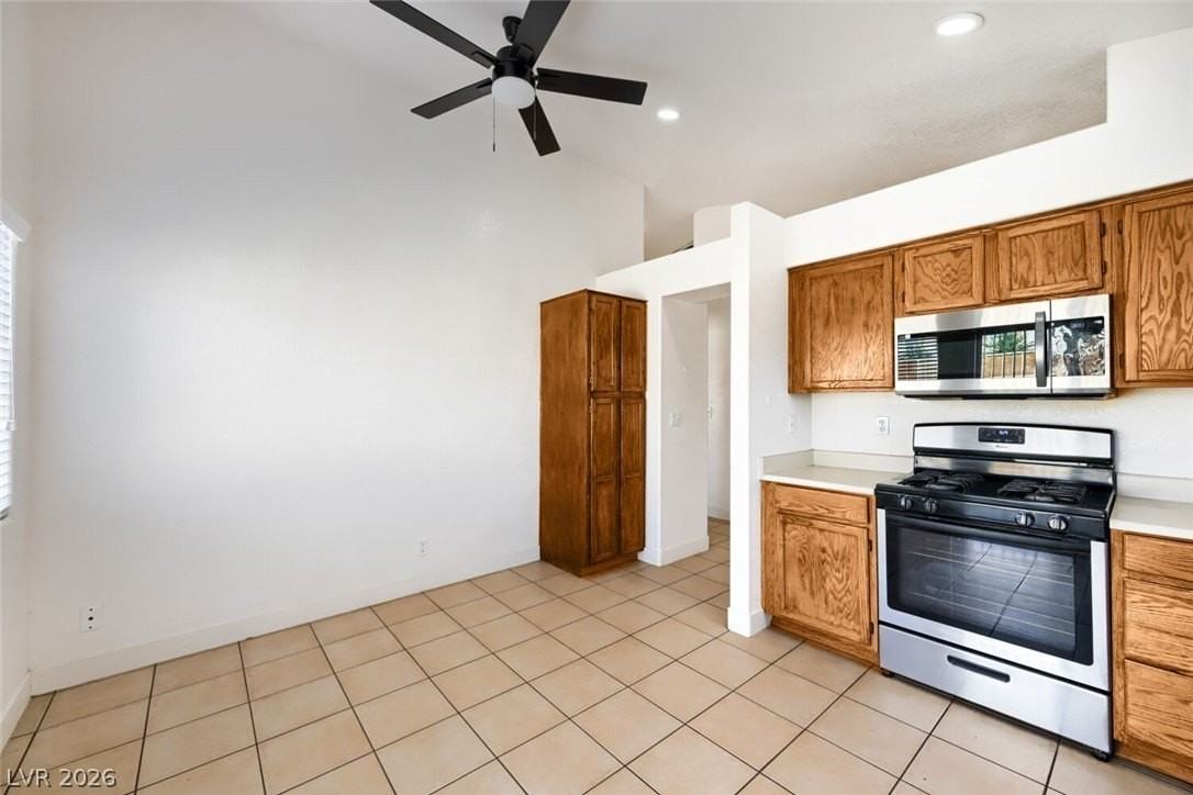 5737 Grand Entries Dr - Photo 7 of 17