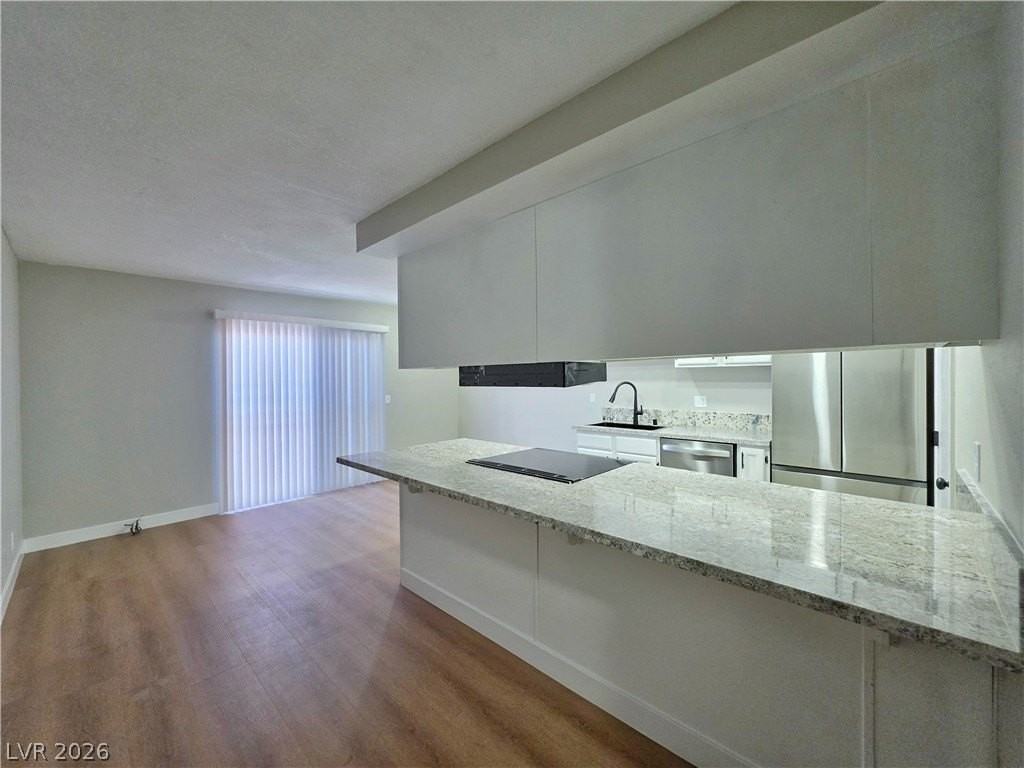 4230 Mississippi Ave - Photo 6 of 18