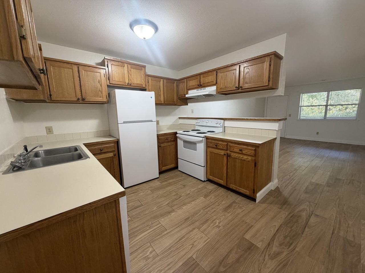428 Kays Ln #1D - Photo 2 of 16
