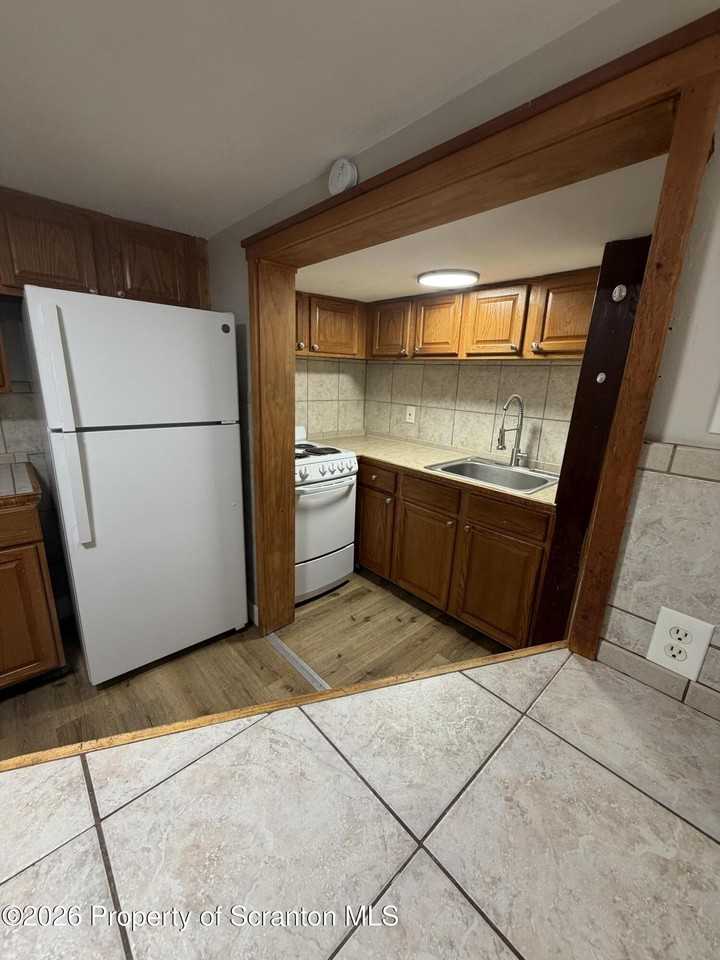 77 Saint Clair St #2 - Photo 3 of 9