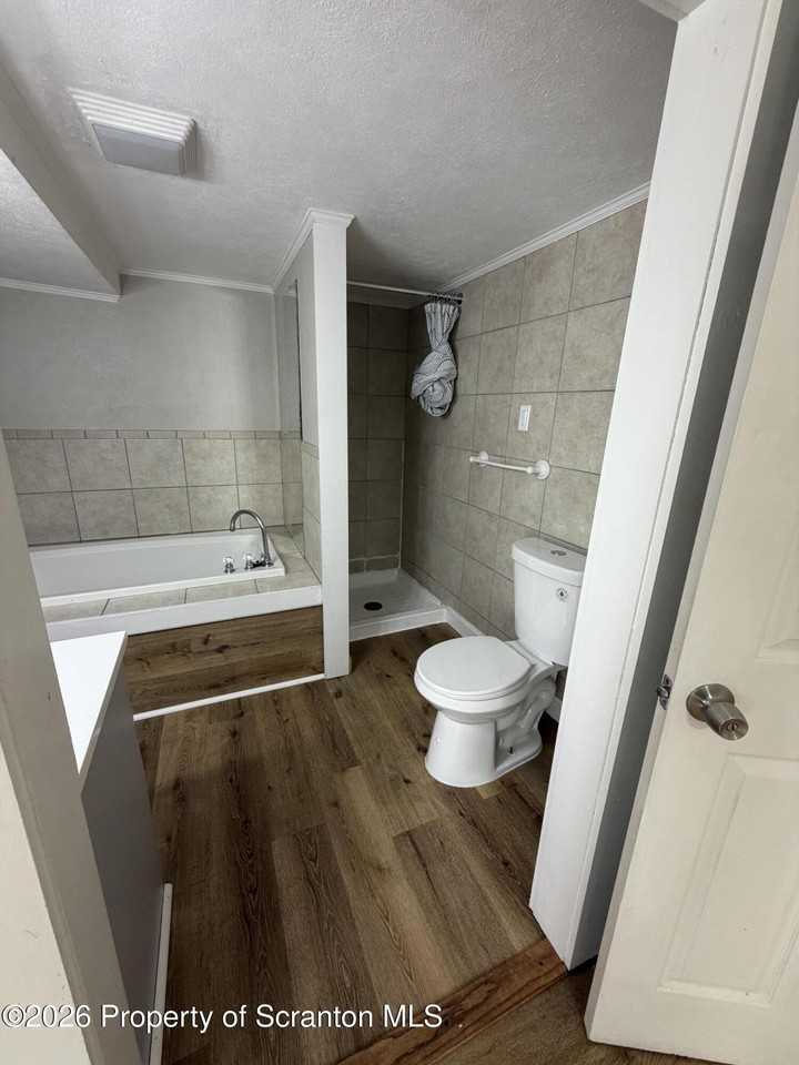 77 Saint Clair St #2 - Photo 6 of 9