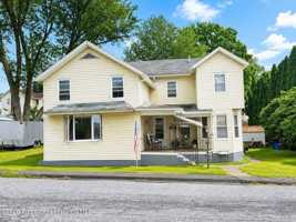 featured image of 179 Spruce St