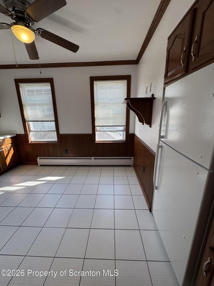 1810 Capouse Ave #2 - Photo 3 of 16