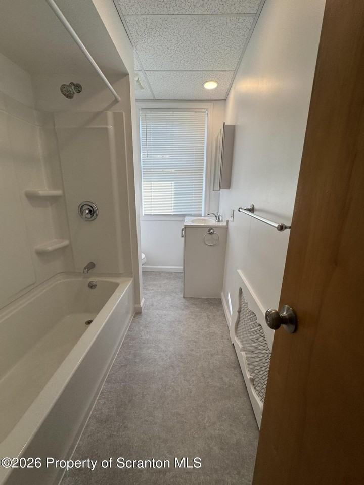 1810 Capouse Ave #2 - Photo 6 of 16