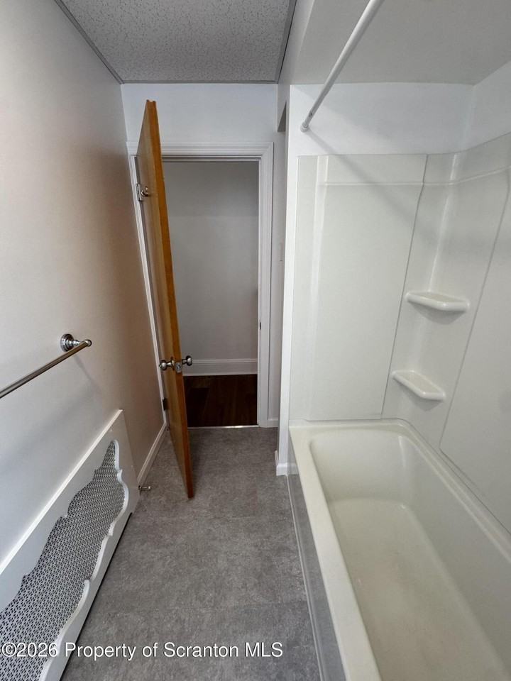 1810 Capouse Ave #2 - Photo 7 of 16