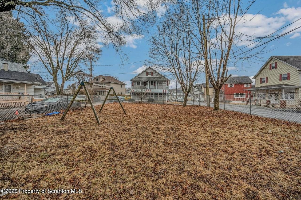 1200 Main St - Photo 5 of 24