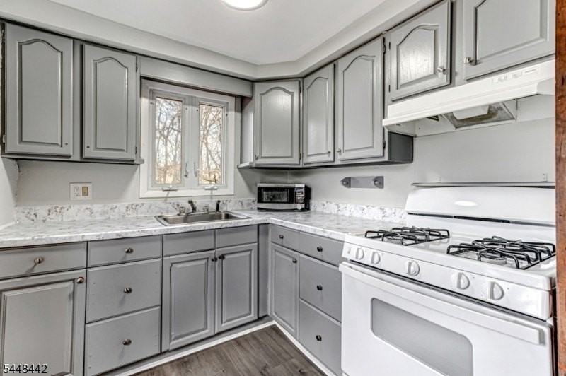 273 W Main St - Photo 2 of 16