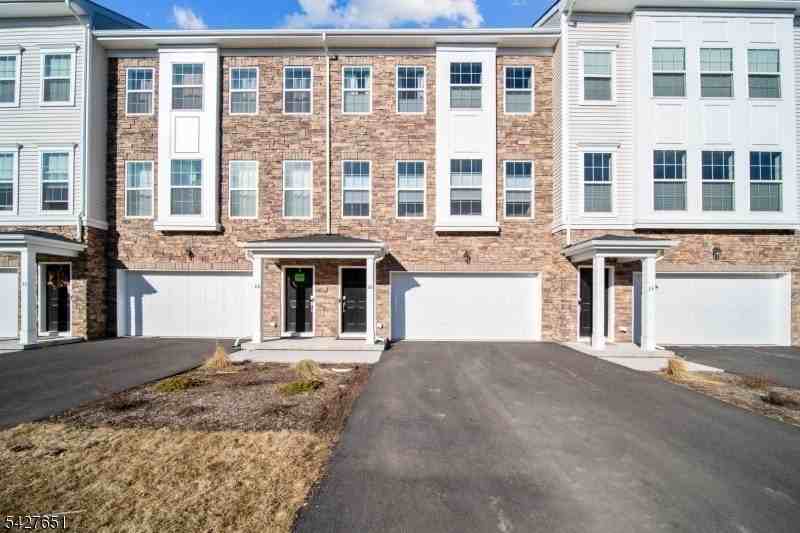 26 Colgate Dr - Photo 2 of 30