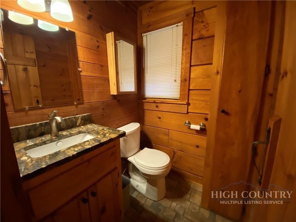 329 Ballou Mills Rd - Photo 5 of 12