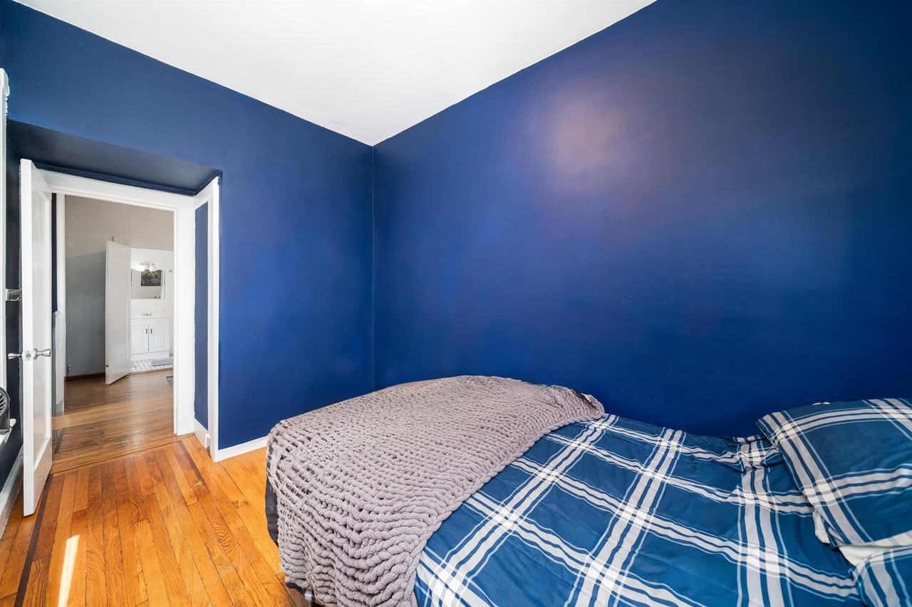 600 Willow Ave #1 - Photo 3 of 7