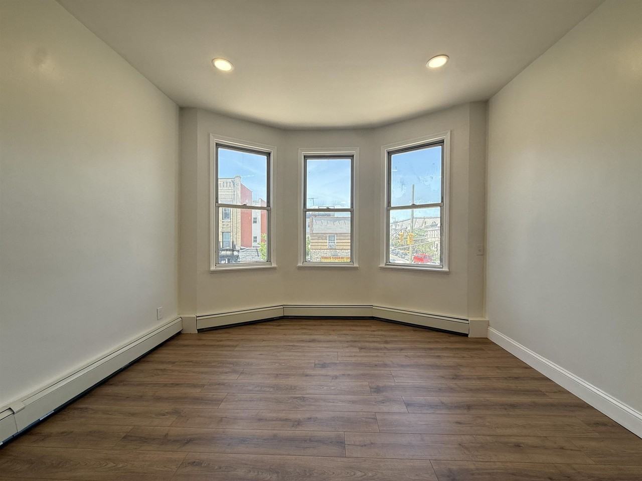 892 Broadway #2 - Photo 4 of 14