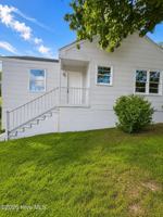 featured image of 2912 Hummingbird Ln