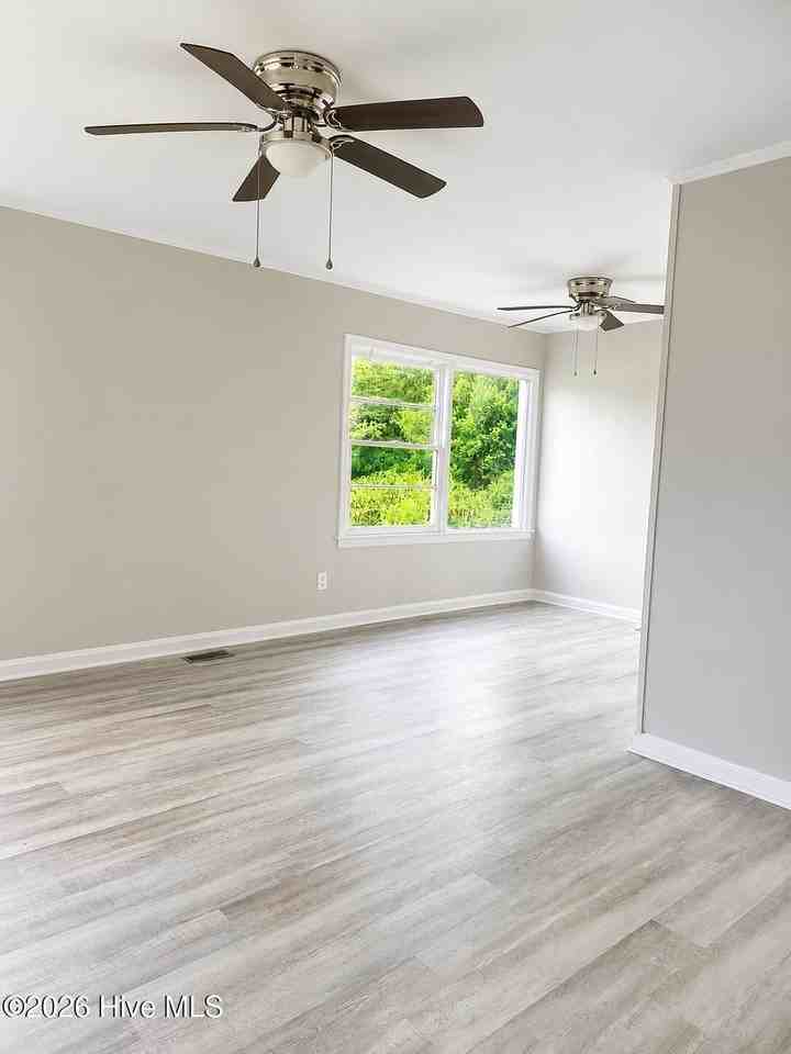 2912 Hummingbird Ln - Photo 3 of 8