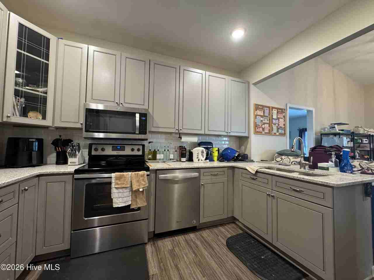 207 Fullford Ln #202 - Photo 5 of 14