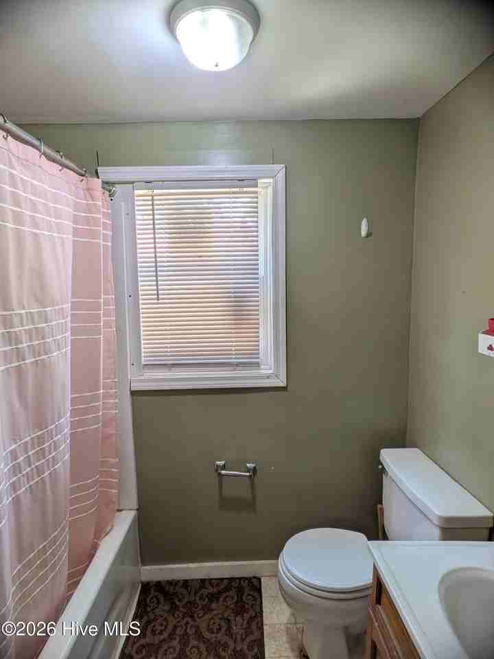 2123 Bayvale Rd - Photo 7 of 8