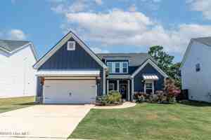 featured image of 2630 Laurens St