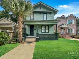 featured image of 1022 W 46th St