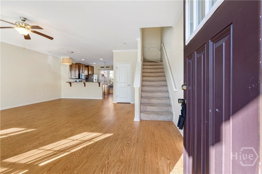 116 Ventura Pl - Photo 4 of 35