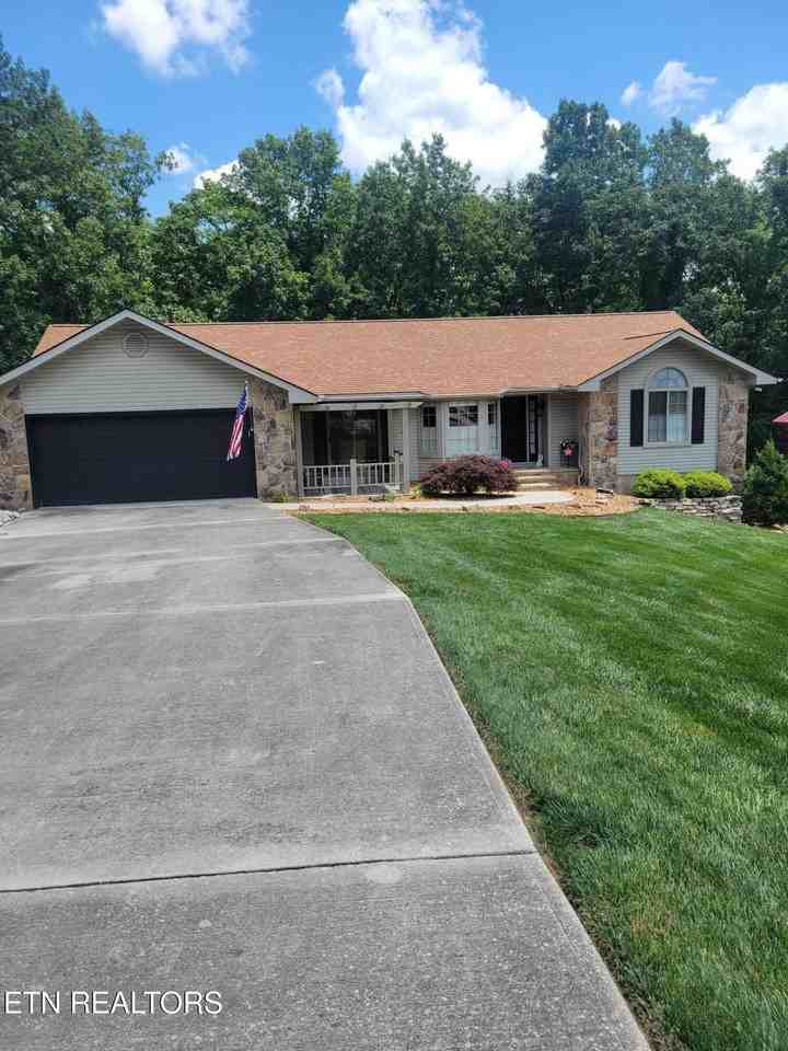 456 Snead Dr - Photo 2 of 46