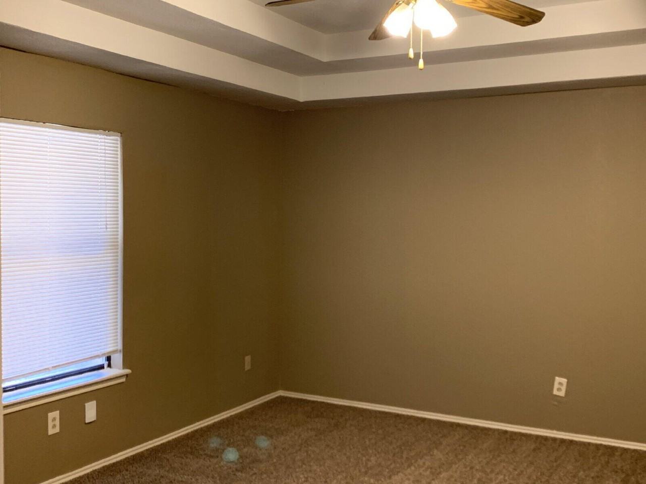 3108 75th St - Photo 6 of 15