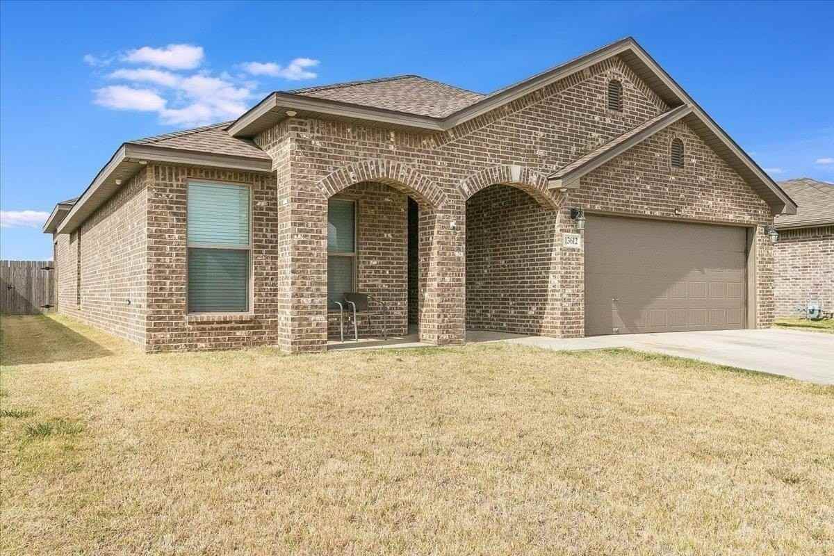 13612 Waco Ave - Photo 2 of 16