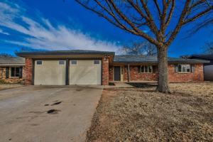 featured image of 8007 Elmwood Ave