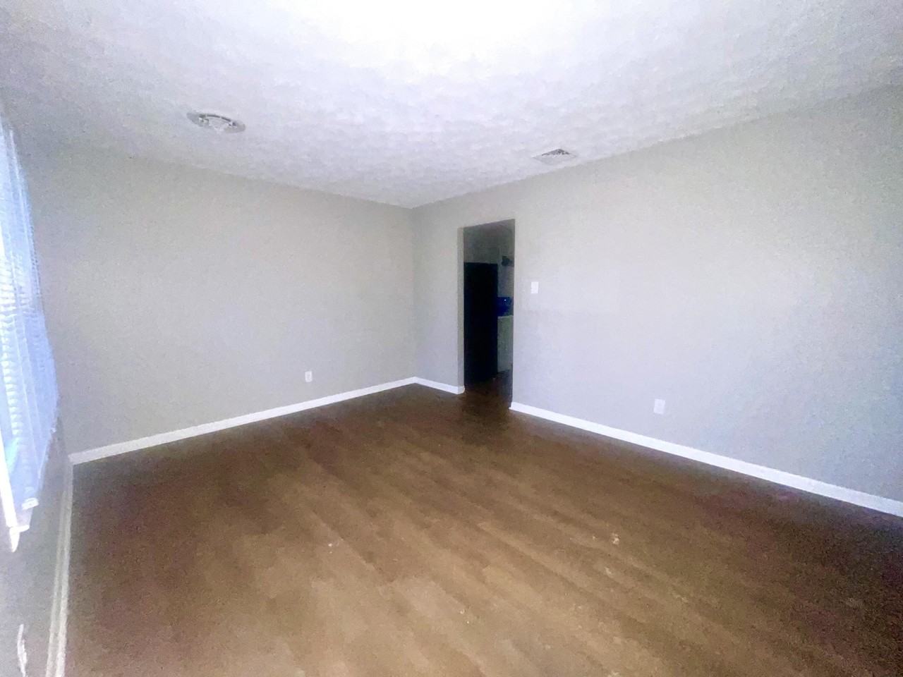 1079 Trent Blvd - Photo 2 of 12