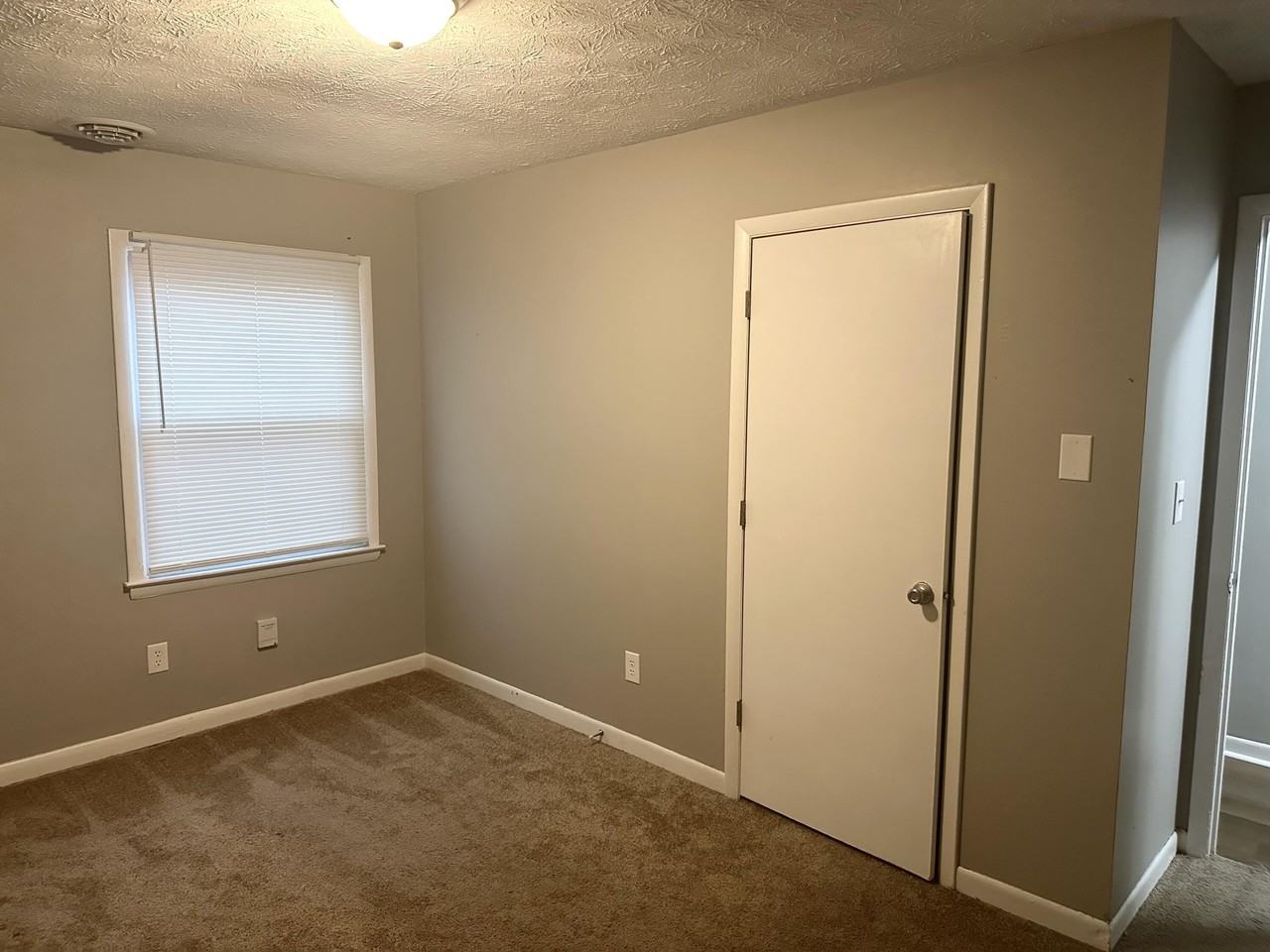1079 Trent Blvd - Photo 7 of 12
