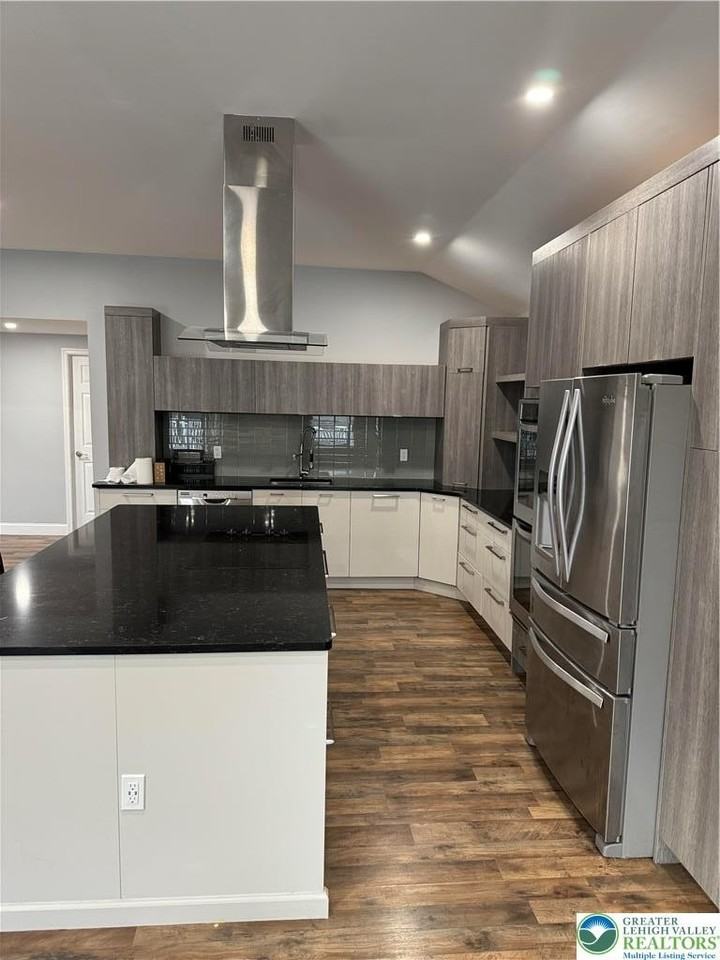 6935 Weaversville Rd - Photo 3 of 17