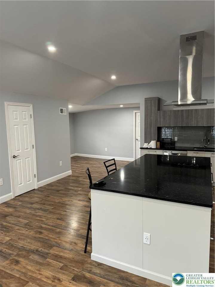 6935 Weaversville Rd - Photo 4 of 17